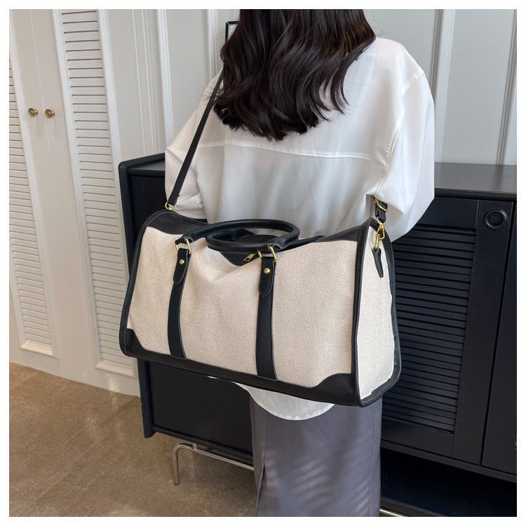 TravelMax – Large capacity tote bag for women, perfect travel and everyday companion