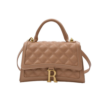 R-Buckle – Women's shoulder bag with R-logo buckle closure