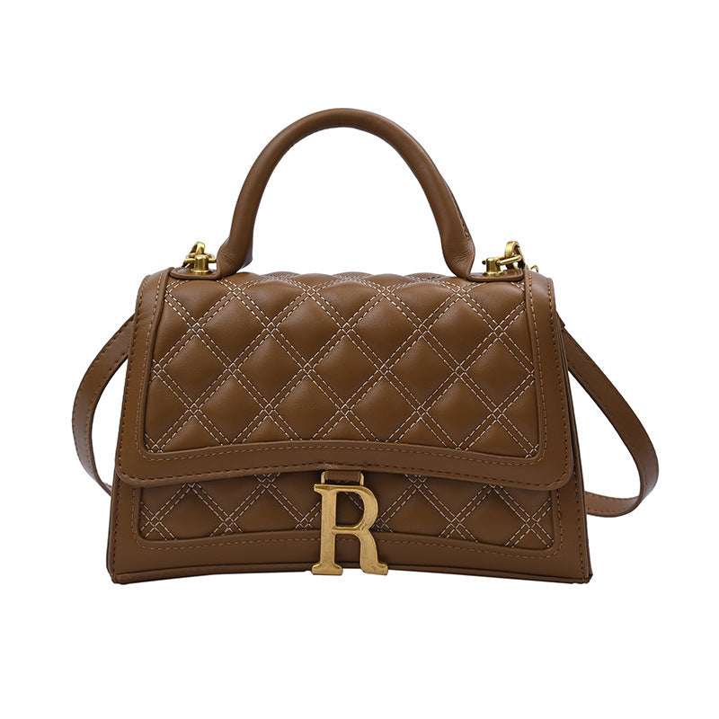 R-Buckle – Women's shoulder bag with R-logo buckle closure